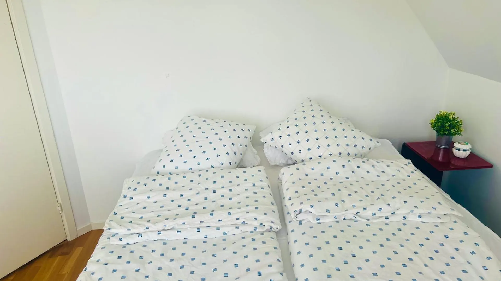 홈스테이 Cozy Room With Beautiful Nature In 말뫼